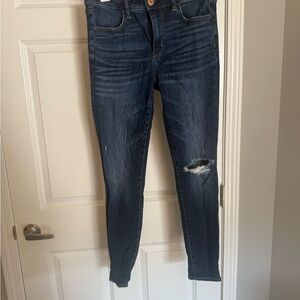 American Eagle Dark Blue Distressed Women's skinny Jeans